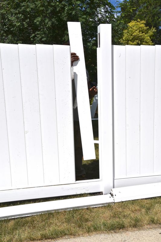 Privacy Fence Construction in Peoria, IL